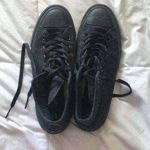 Unisex Black High-Top Converse